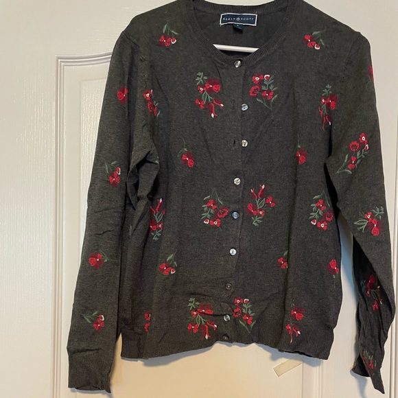 Cardigan Sweater - Picture 3 of 9